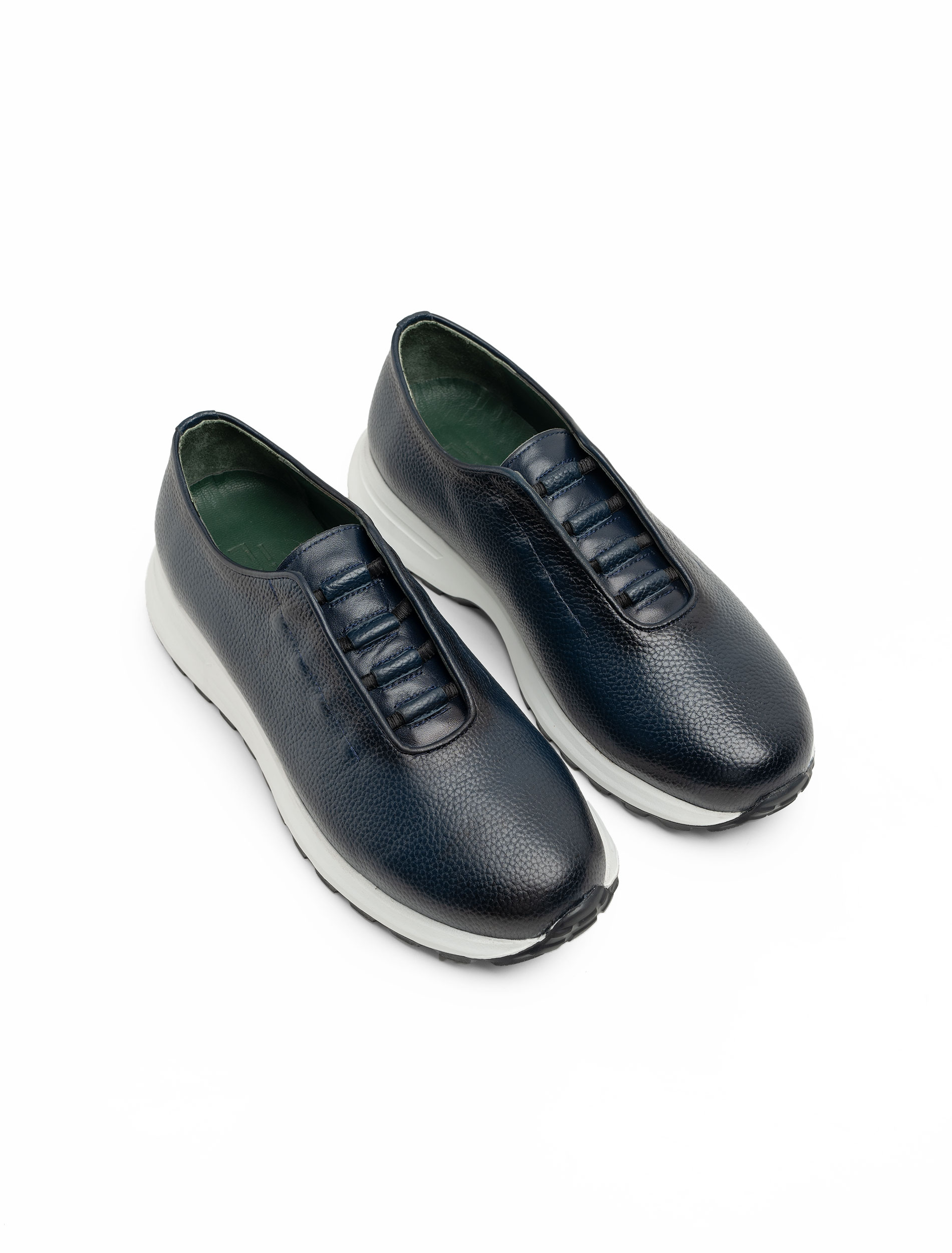 کفش کتانی چرم